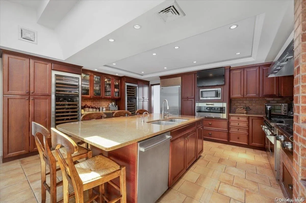 94 Heron Street, Long Beach, NY, 5 Bedrooms Bedrooms, 10 Rooms Rooms,3 BathroomsBathrooms,Residential Lease,Idx,Heron,0,929870 94 Heron Street, Long Beach, NY, 5 Bedrooms Bedrooms, 10 Rooms Rooms,3 BathroomsBathrooms,Residential Lease,Idx,Heron,0,929870