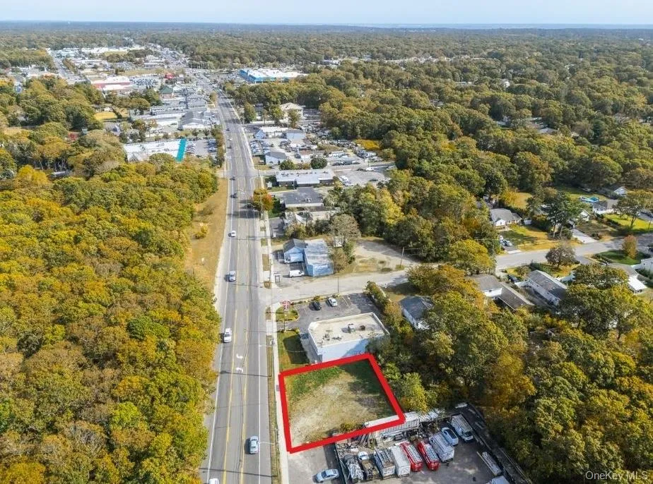 Aerial view of property's location with property parcel outlined Aerial view of property's location with property parcel outlined