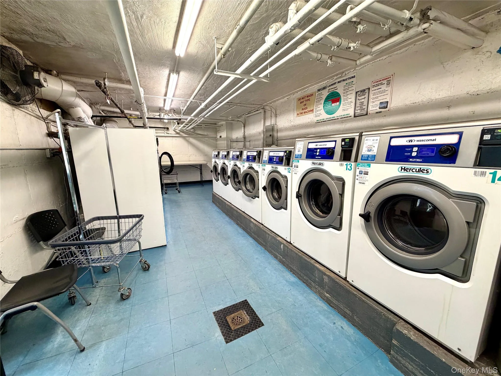 Laundry room featuring independent washer and dryer Laundry room featuring independent washer and dryer