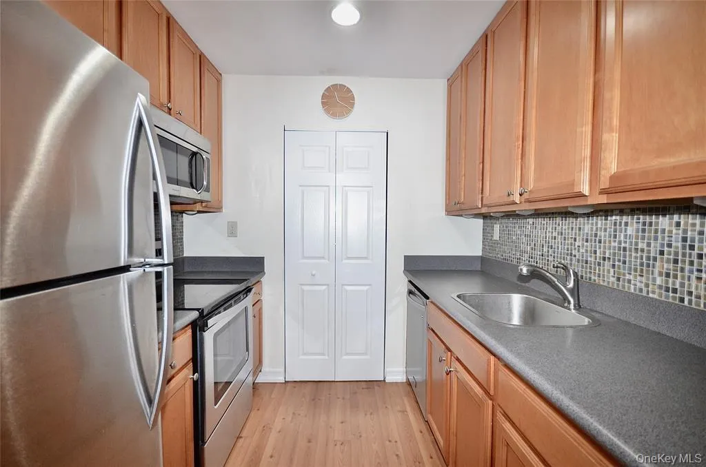 99 Richmond Boulevard, Islip, NY, 2 Bedrooms Bedrooms, 4 Rooms Rooms,1 BathroomBathrooms,Residential Lease,Idx,Richmond,0,929909 99 Richmond Boulevard, Islip, NY, 2 Bedrooms Bedrooms, 4 Rooms Rooms,1 BathroomBathrooms,Residential Lease,Idx,Richmond,0,929909