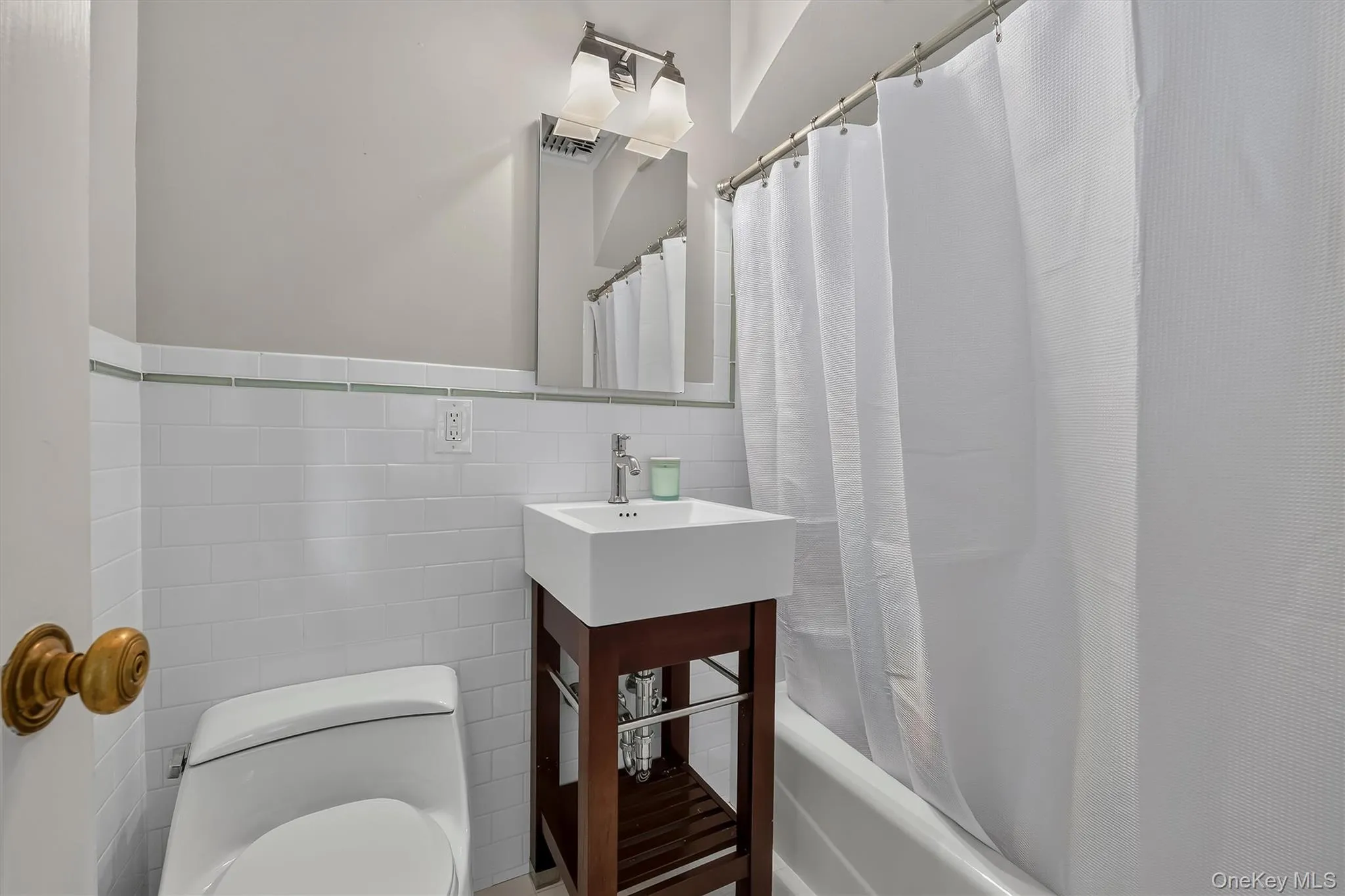 7 Cyrus Field Road, Greenburgh, NY, 4 Bedrooms Bedrooms, 9 Rooms Rooms,4 BathroomsBathrooms,Residential,For Rent,Cyrus Field,0,929915 7 Cyrus Field Road, Greenburgh, NY, 4 Bedrooms Bedrooms, 9 Rooms Rooms,4 BathroomsBathrooms,Residential,For Rent,Cyrus Field,0,929915
