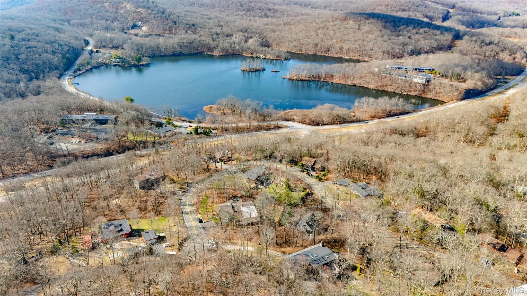 Bird's eye view featuring a water view Bird's eye view featuring a water view
