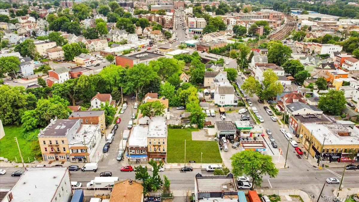 Drone / aerial view Drone / aerial view
