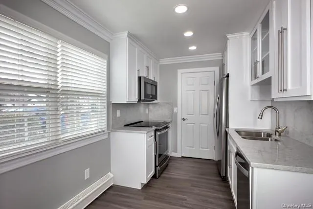 123 Cassa Loop, Brookhaven, NY, 1 Bedroom Bedrooms, 4 Rooms Rooms,1 BathroomBathrooms,Residential Lease,Idx,Cassa,0,930007 123 Cassa Loop, Brookhaven, NY, 1 Bedroom Bedrooms, 4 Rooms Rooms,1 BathroomBathrooms,Residential Lease,Idx,Cassa,0,930007