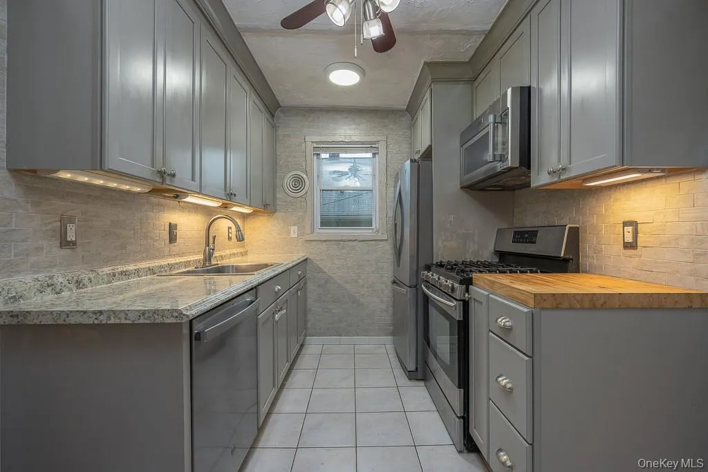 151 High Avenue, Orangetown, NY, 2 Bedrooms Bedrooms, 6 Rooms Rooms,1 BathroomBathrooms,Residential Lease,Idx,High,0,930021 151 High Avenue, Orangetown, NY, 2 Bedrooms Bedrooms, 6 Rooms Rooms,1 BathroomBathrooms,Residential Lease,Idx,High,0,930021