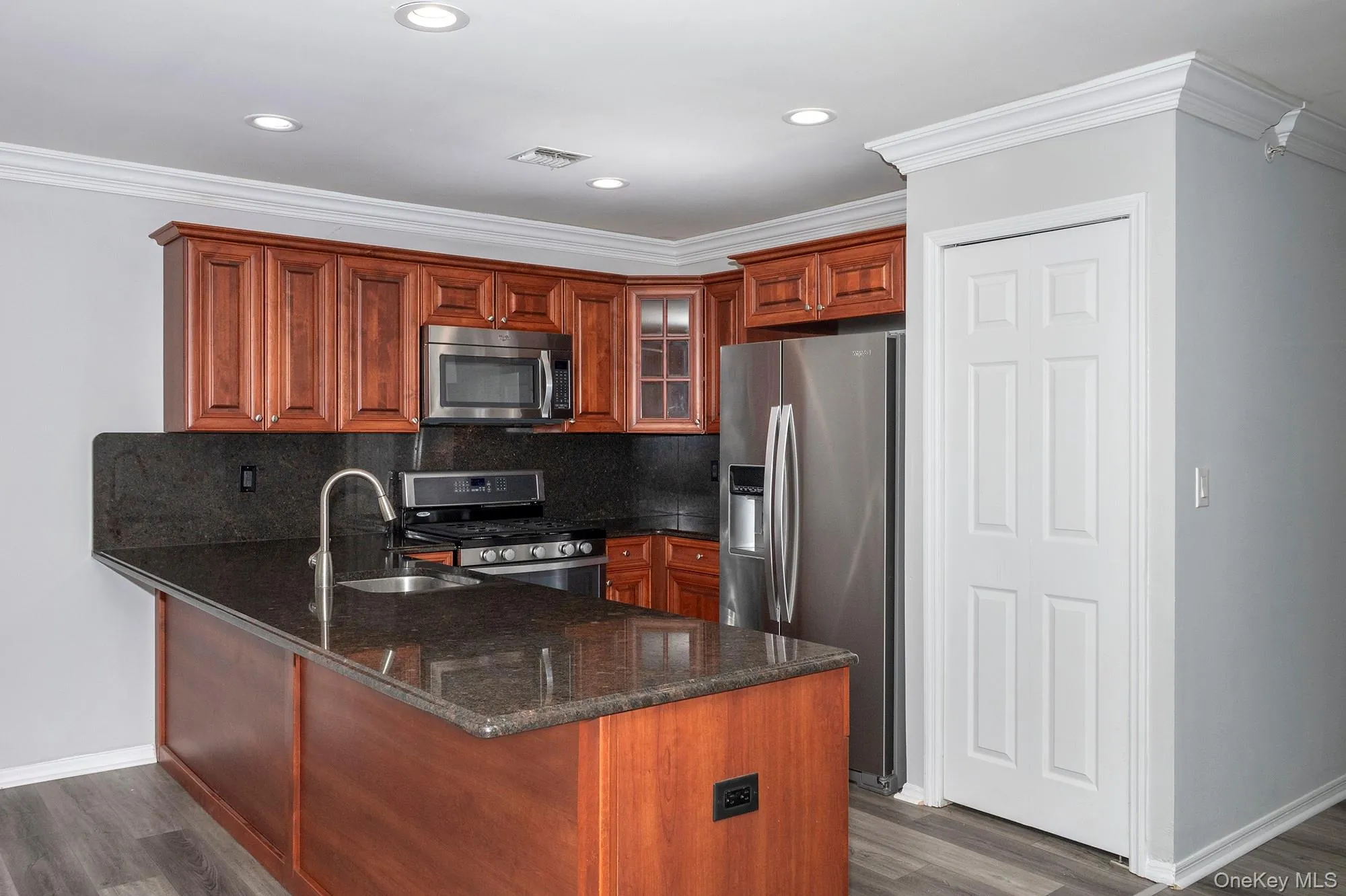 123 Horizon View Drive, Brookhaven, NY, 1 Bedroom Bedrooms, 6 Rooms Rooms,2 BathroomsBathrooms,Residential Lease,Idx,Horizon View,0,930039 123 Horizon View Drive, Brookhaven, NY, 1 Bedroom Bedrooms, 6 Rooms Rooms,2 BathroomsBathrooms,Residential Lease,Idx,Horizon View,0,930039