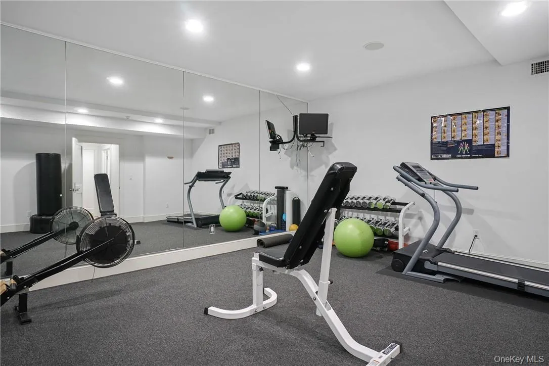 8 Brady Road, Bedford, NY, 5 Bedrooms Bedrooms, 12 Rooms Rooms,5 BathroomsBathrooms,Residential Lease,For Rent,Brady,0,930060 8 Brady Road, Bedford, NY, 5 Bedrooms Bedrooms, 12 Rooms Rooms,5 BathroomsBathrooms,Residential Lease,For Rent,Brady,0,930060