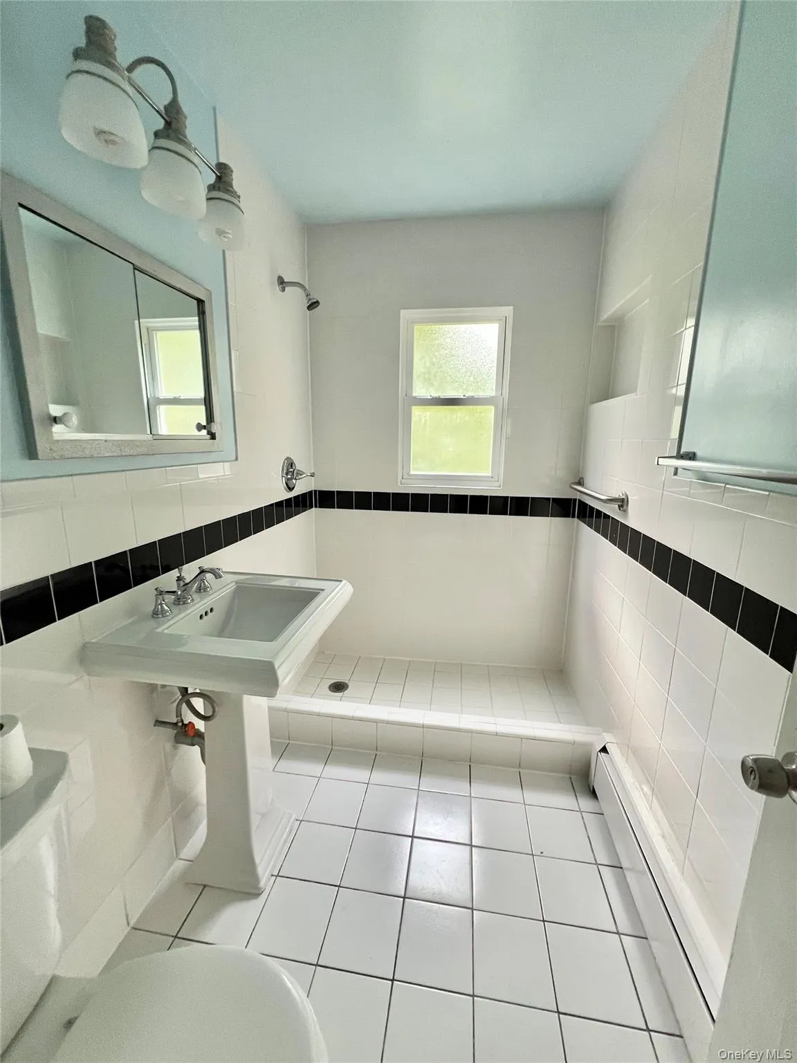 1st floorhealthy amount of natural light 1st floorhealthy amount of natural light