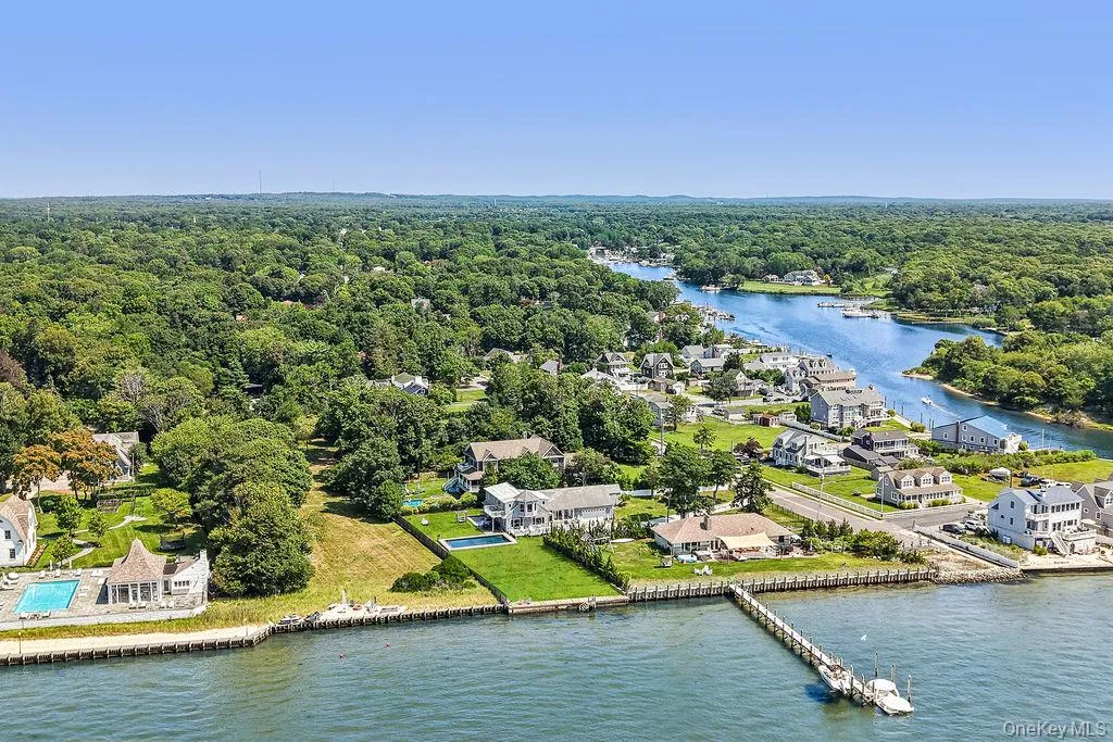 140 Ocean Avenue, Brookhaven, NY, 4 Bedrooms Bedrooms, 12 Rooms Rooms,2 BathroomsBathrooms,Residential,For Rent,Ocean,0,930104 140 Ocean Avenue, Brookhaven, NY, 4 Bedrooms Bedrooms, 12 Rooms Rooms,2 BathroomsBathrooms,Residential,For Rent,Ocean,0,930104