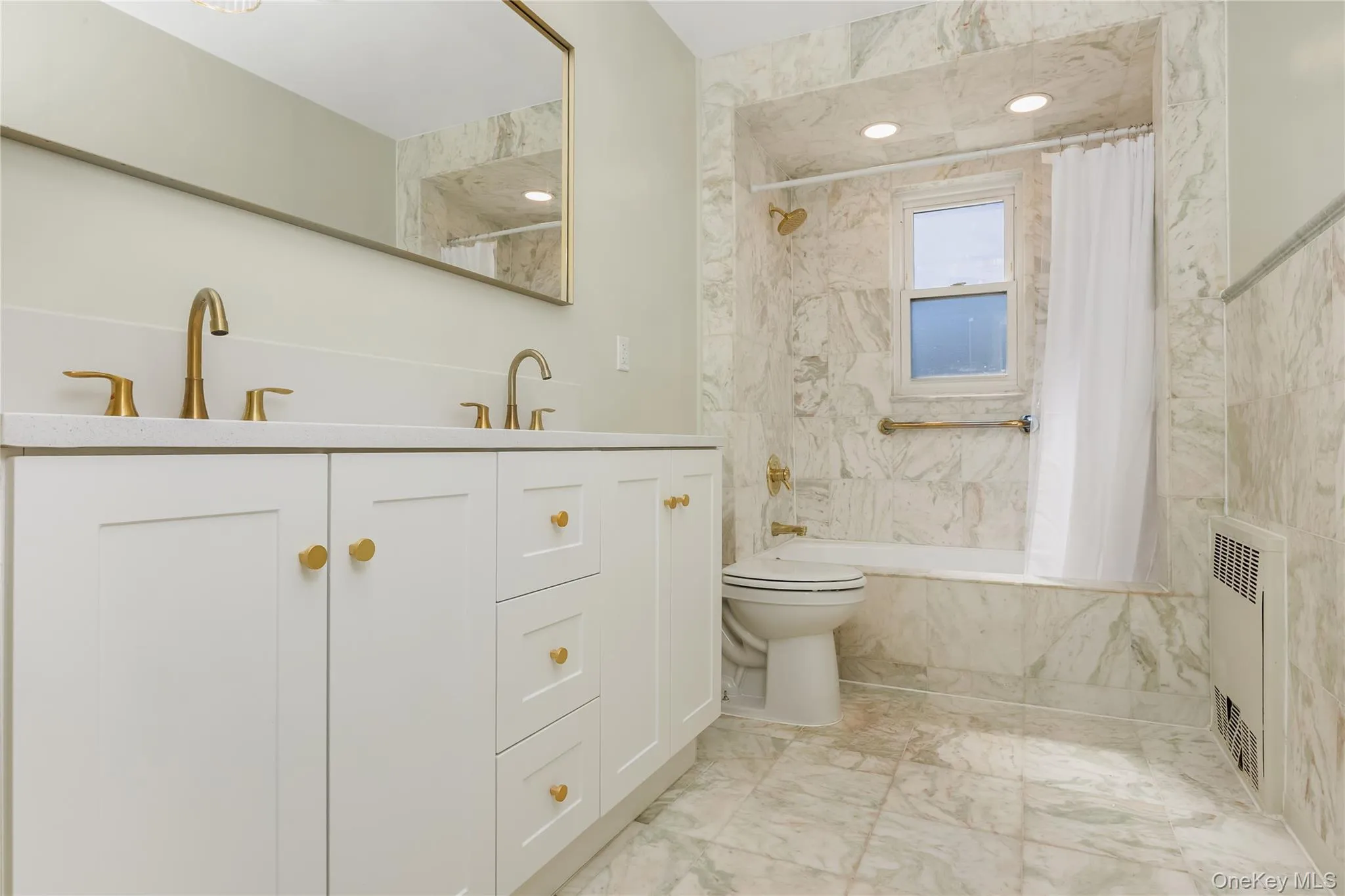 7334 174th Street, New York, NY, 3 Bedrooms Bedrooms, 6 Rooms Rooms,1 BathroomBathrooms,Residential,For Rent,174th,0,930172 7334 174th Street, New York, NY, 3 Bedrooms Bedrooms, 6 Rooms Rooms,1 BathroomBathrooms,Residential,For Rent,174th,0,930172