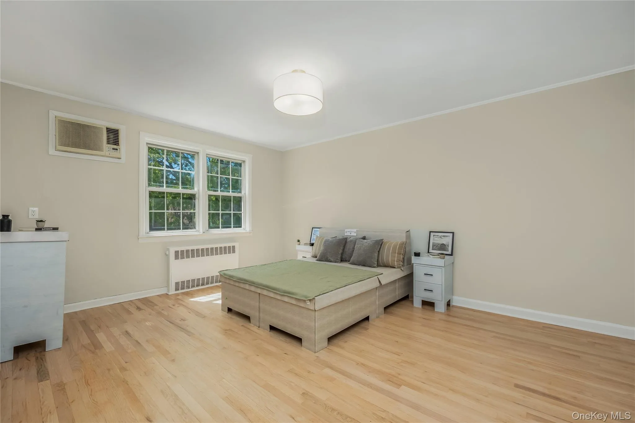 7334 174th Street, New York, NY, 3 Bedrooms Bedrooms, 6 Rooms Rooms,1 BathroomBathrooms,Residential,For Rent,174th,0,930172 7334 174th Street, New York, NY, 3 Bedrooms Bedrooms, 6 Rooms Rooms,1 BathroomBathrooms,Residential,For Rent,174th,0,930172