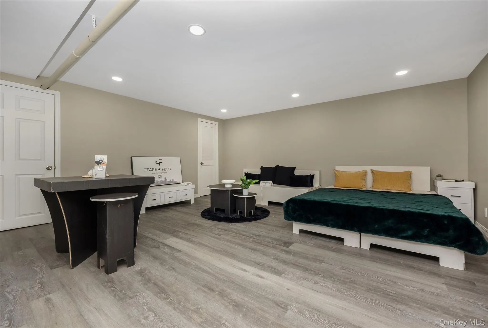 7334 174th Street, New York, NY, 3 Bedrooms Bedrooms, 6 Rooms Rooms,1 BathroomBathrooms,Residential,For Rent,174th,0,930172 7334 174th Street, New York, NY, 3 Bedrooms Bedrooms, 6 Rooms Rooms,1 BathroomBathrooms,Residential,For Rent,174th,0,930172