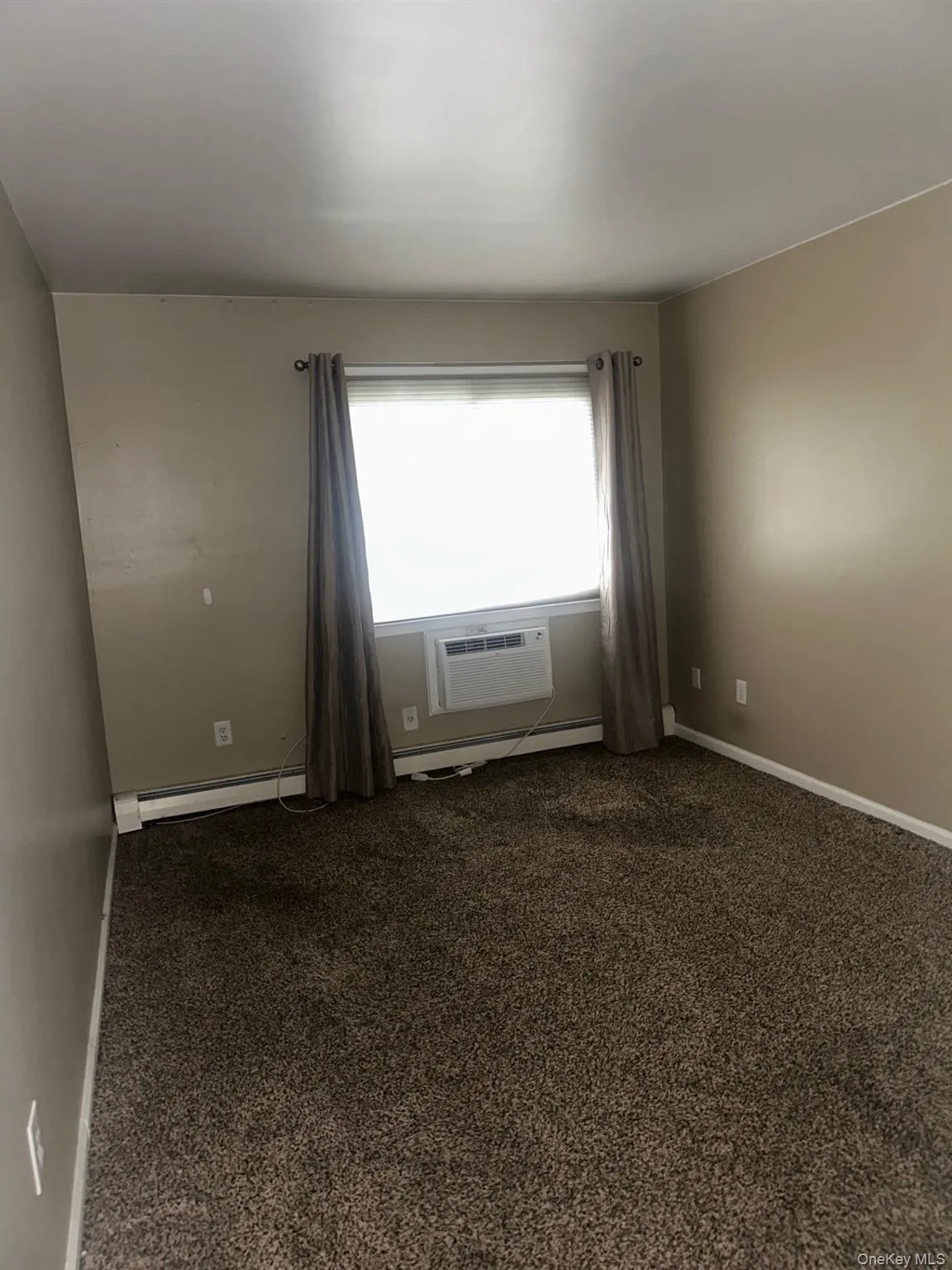 10 Skyline Drive, Fishkill, NY, 2 Bedrooms Bedrooms, 5 Rooms Rooms,2 BathroomsBathrooms,Residential Lease,Idx,Skyline,0,930227 10 Skyline Drive, Fishkill, NY, 2 Bedrooms Bedrooms, 5 Rooms Rooms,2 BathroomsBathrooms,Residential Lease,Idx,Skyline,0,930227