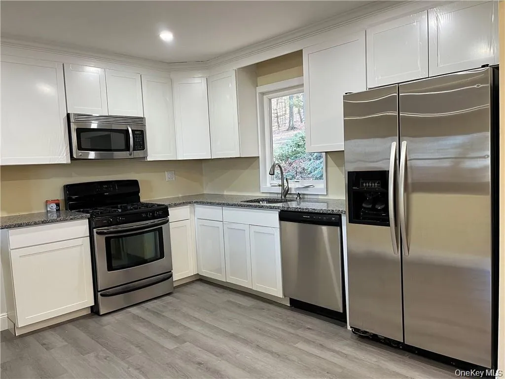 54 Brothers Road, Beekman, NY, 2 Bedrooms Bedrooms, 5 Rooms Rooms,1 BathroomBathrooms,Residential Lease,Idx,Brothers,0,930262 54 Brothers Road, Beekman, NY, 2 Bedrooms Bedrooms, 5 Rooms Rooms,1 BathroomBathrooms,Residential Lease,Idx,Brothers,0,930262