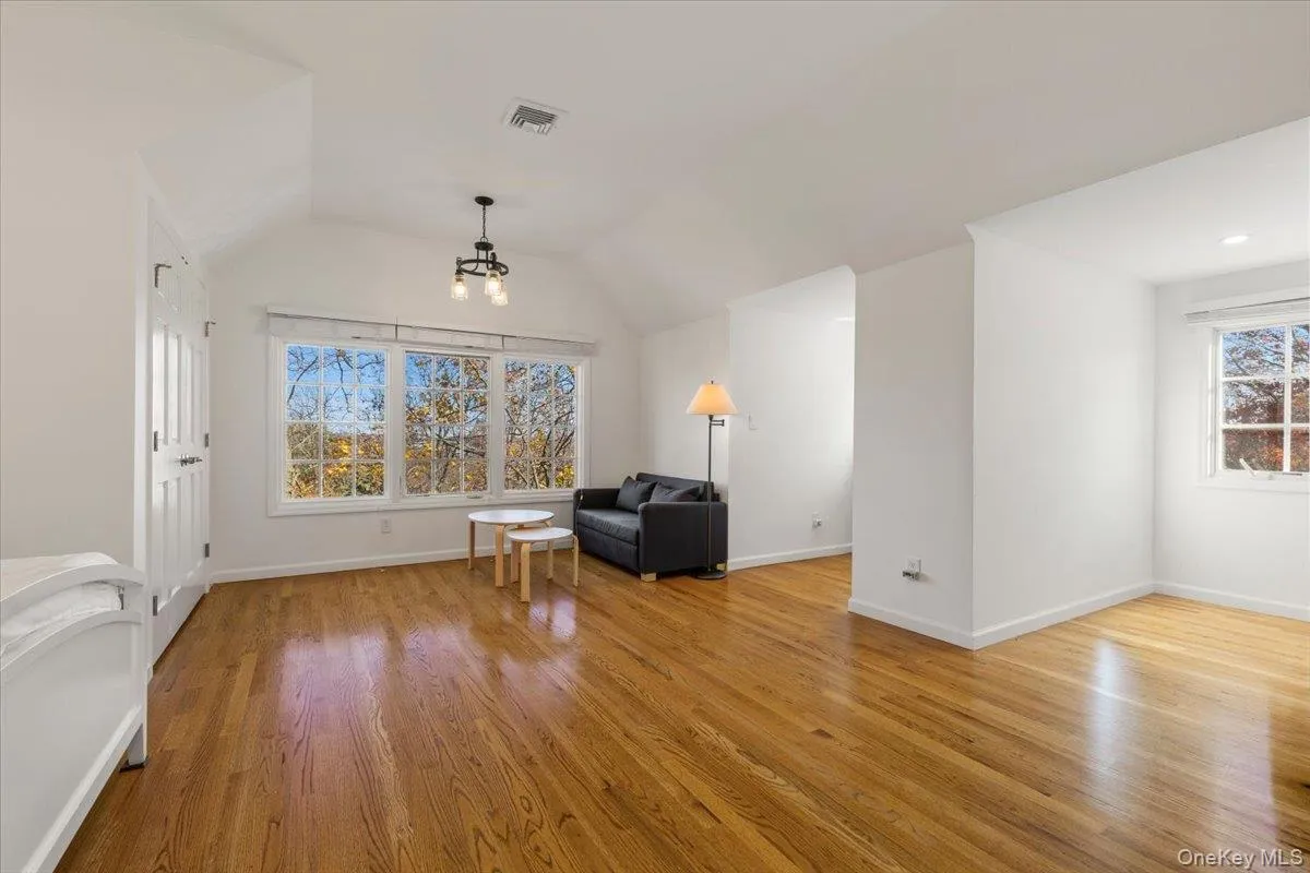 Oversized Bedroom on 3rd floor; room for additional sitting or office Oversized Bedroom on 3rd floor; room for additional sitting or office