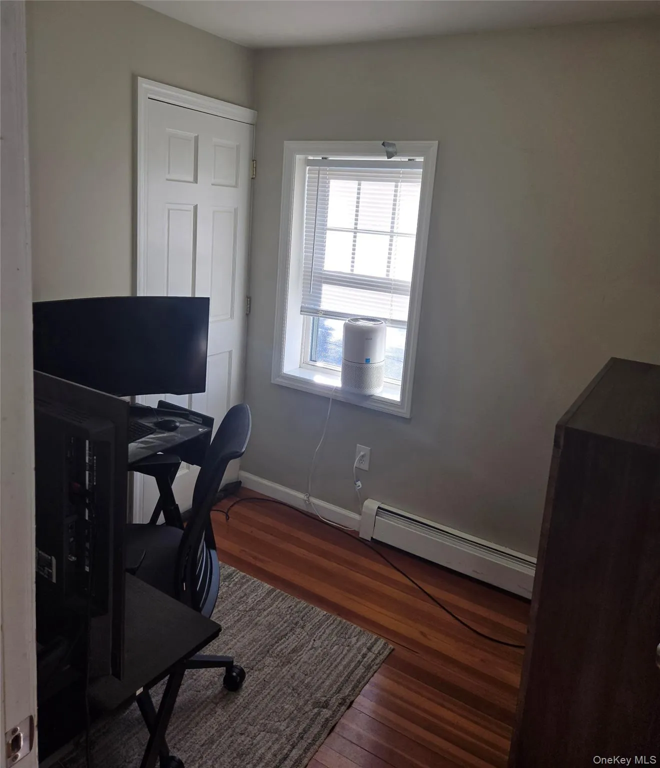 Den/office, could easily be used for additional pssibilitues. Door leads to walk up attic Den/office, could easily be used for additional pssibilitues. Door leads to walk up attic