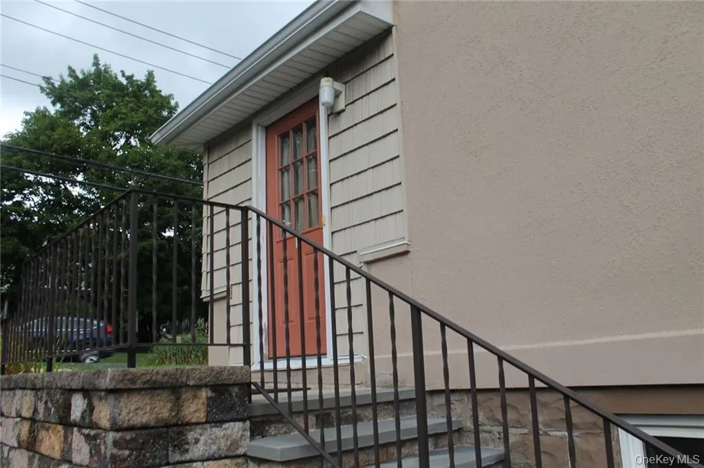 Doorway to property Doorway to property