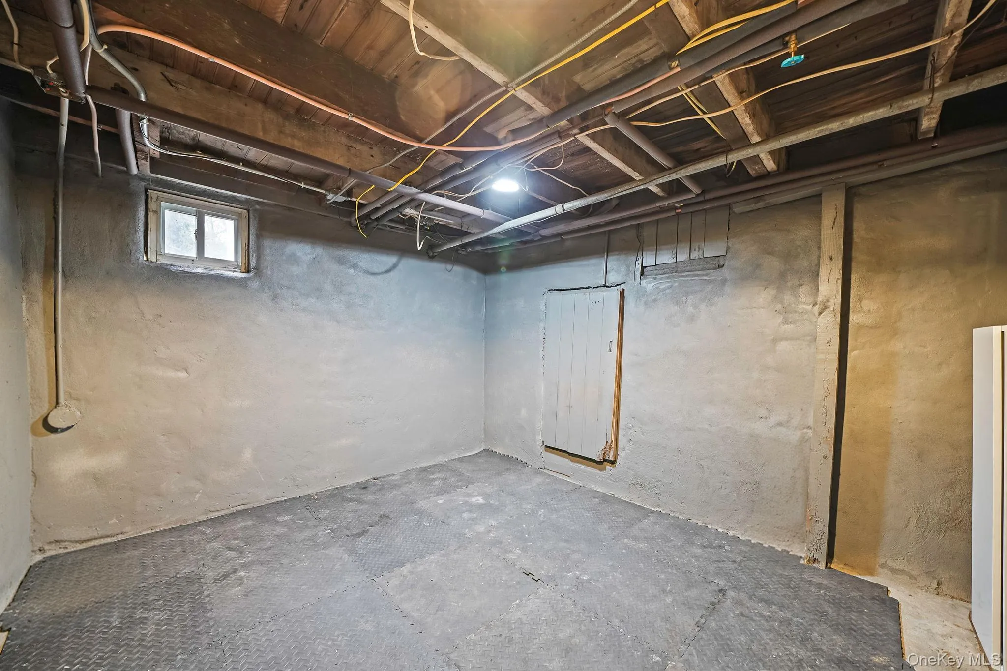 10 Siracusa Boulevard, Smithtown, NY, 1 Bedroom Bedrooms, 6 Rooms Rooms,1 BathroomBathrooms,Residential Lease,Idx,Siracusa,0,930450 10 Siracusa Boulevard, Smithtown, NY, 1 Bedroom Bedrooms, 6 Rooms Rooms,1 BathroomBathrooms,Residential Lease,Idx,Siracusa,0,930450