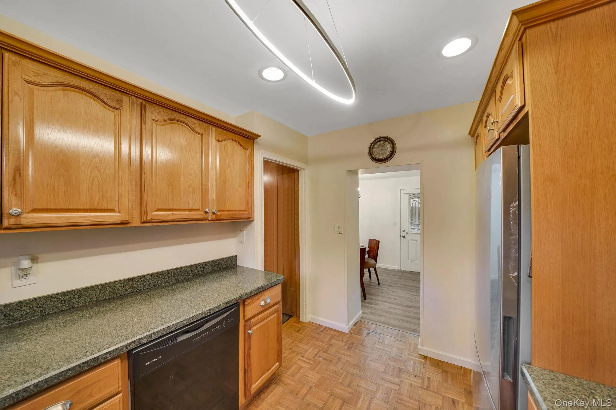 10 Siracusa Boulevard, Smithtown, NY, 1 Bedroom Bedrooms, 6 Rooms Rooms,1 BathroomBathrooms,Residential Lease,Idx,Siracusa,0,930450 10 Siracusa Boulevard, Smithtown, NY, 1 Bedroom Bedrooms, 6 Rooms Rooms,1 BathroomBathrooms,Residential Lease,Idx,Siracusa,0,930450