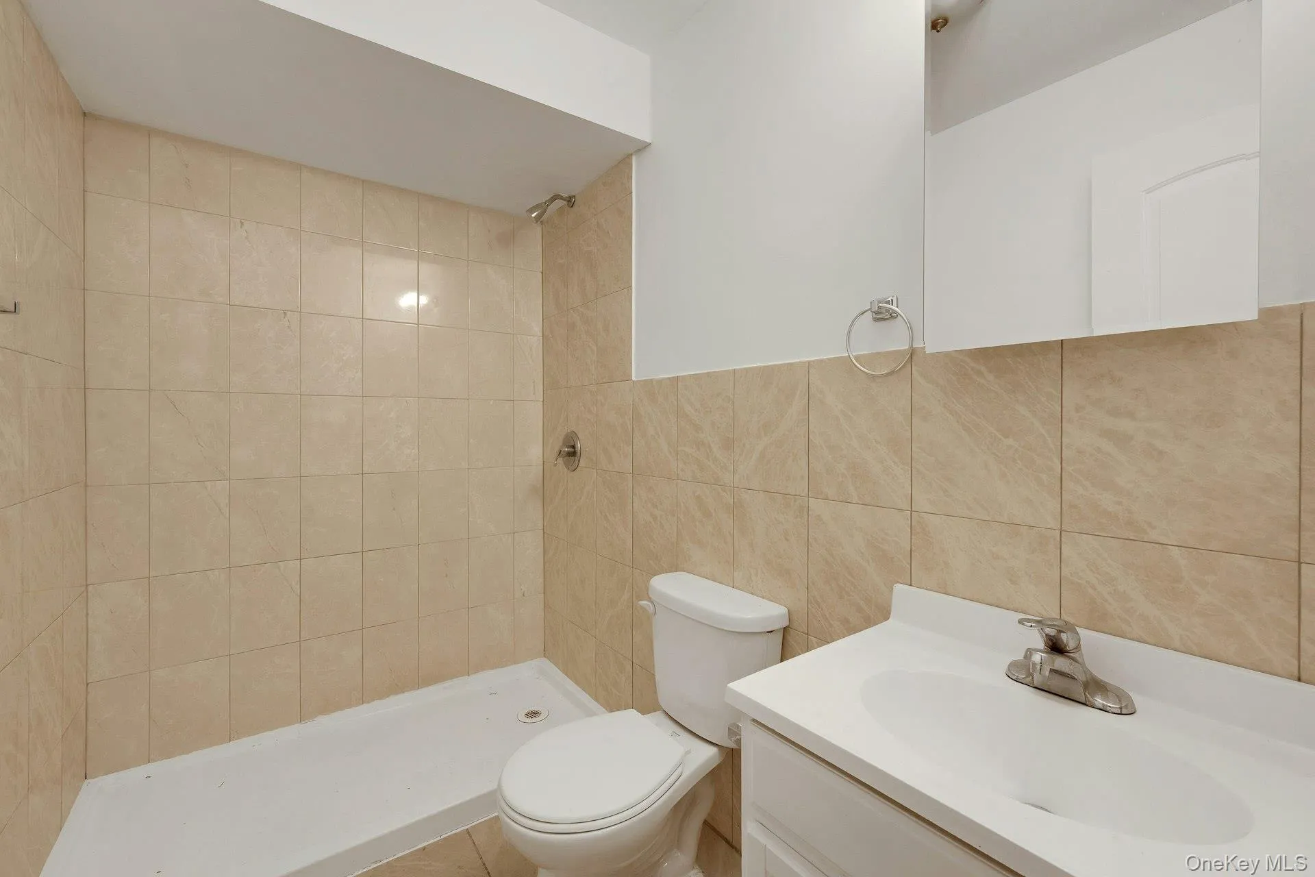 820 Hollywood Avenue, New York, NY, 3 Bedrooms Bedrooms, 6 Rooms Rooms,2 BathroomsBathrooms,Residential,For Rent,Hollywood,0,930481 820 Hollywood Avenue, New York, NY, 3 Bedrooms Bedrooms, 6 Rooms Rooms,2 BathroomsBathrooms,Residential,For Rent,Hollywood,0,930481