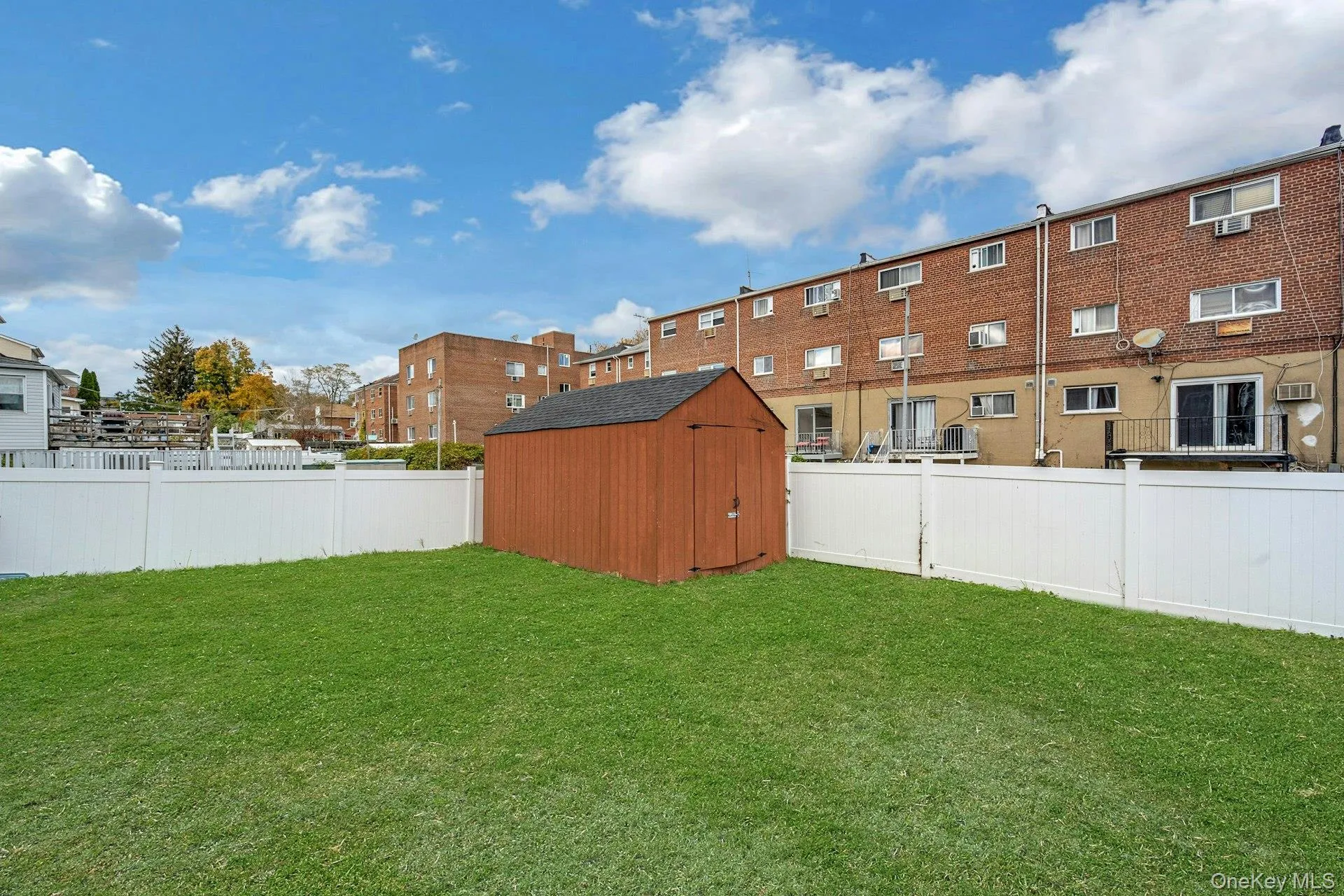822 Hollywood Avenue, New York, NY, 3 Bedrooms Bedrooms, 6 Rooms Rooms,2 BathroomsBathrooms,Residential,For Rent,Hollywood,0,930484 822 Hollywood Avenue, New York, NY, 3 Bedrooms Bedrooms, 6 Rooms Rooms,2 BathroomsBathrooms,Residential,For Rent,Hollywood,0,930484