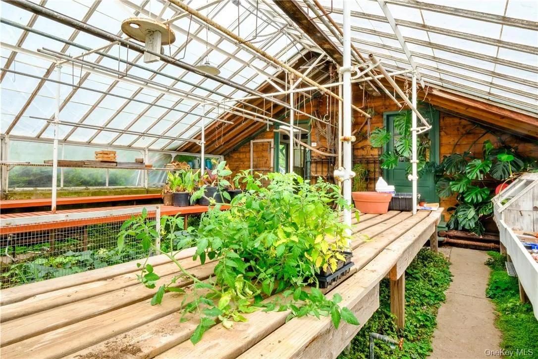 Lord and Burnham Greenhouse Lord and Burnham Greenhouse