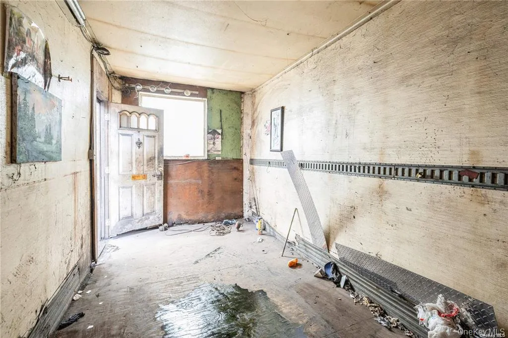 View of unfurnished room View of unfurnished room