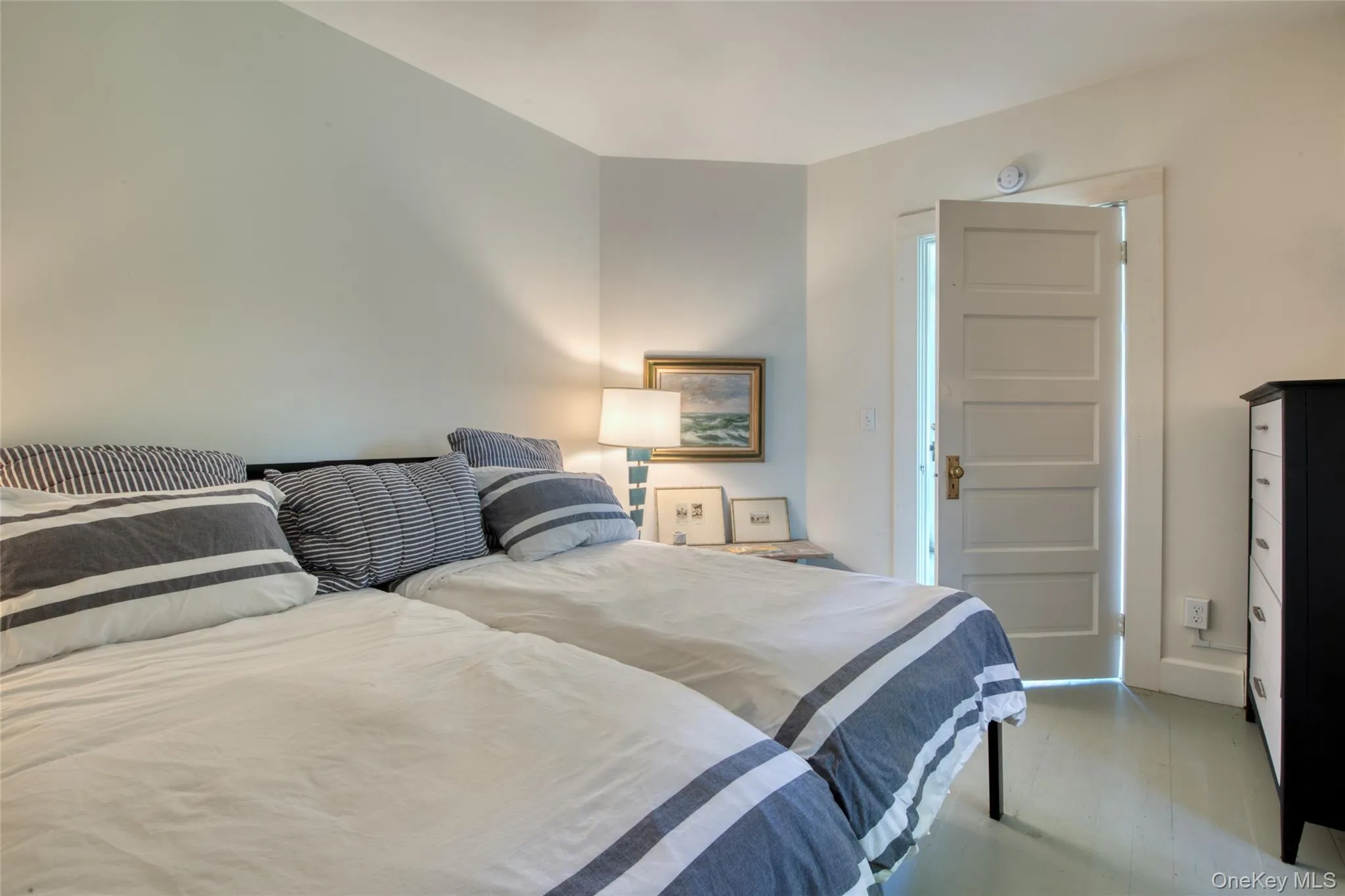 guest bedroom guest bedroom