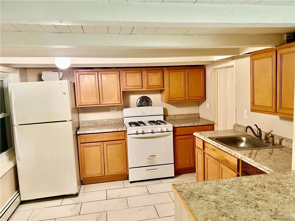 21 Clark Street, Wallkill, NY, 2 Bedrooms Bedrooms, 5 Rooms Rooms,1 BathroomBathrooms,Residential Lease,Idx,Clark,0,930565 21 Clark Street, Wallkill, NY, 2 Bedrooms Bedrooms, 5 Rooms Rooms,1 BathroomBathrooms,Residential Lease,Idx,Clark,0,930565