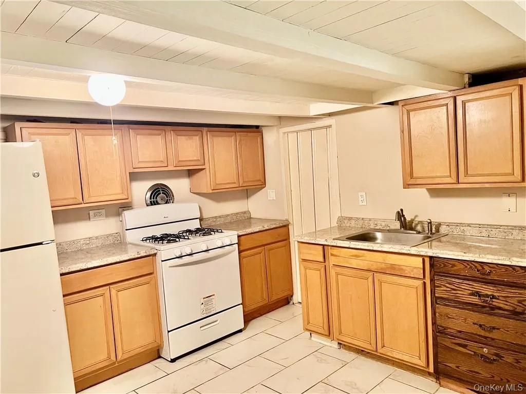 21 Clark Street, Wallkill, NY, 2 Bedrooms Bedrooms, 5 Rooms Rooms,1 BathroomBathrooms,Residential Lease,Idx,Clark,0,930565 21 Clark Street, Wallkill, NY, 2 Bedrooms Bedrooms, 5 Rooms Rooms,1 BathroomBathrooms,Residential Lease,Idx,Clark,0,930565