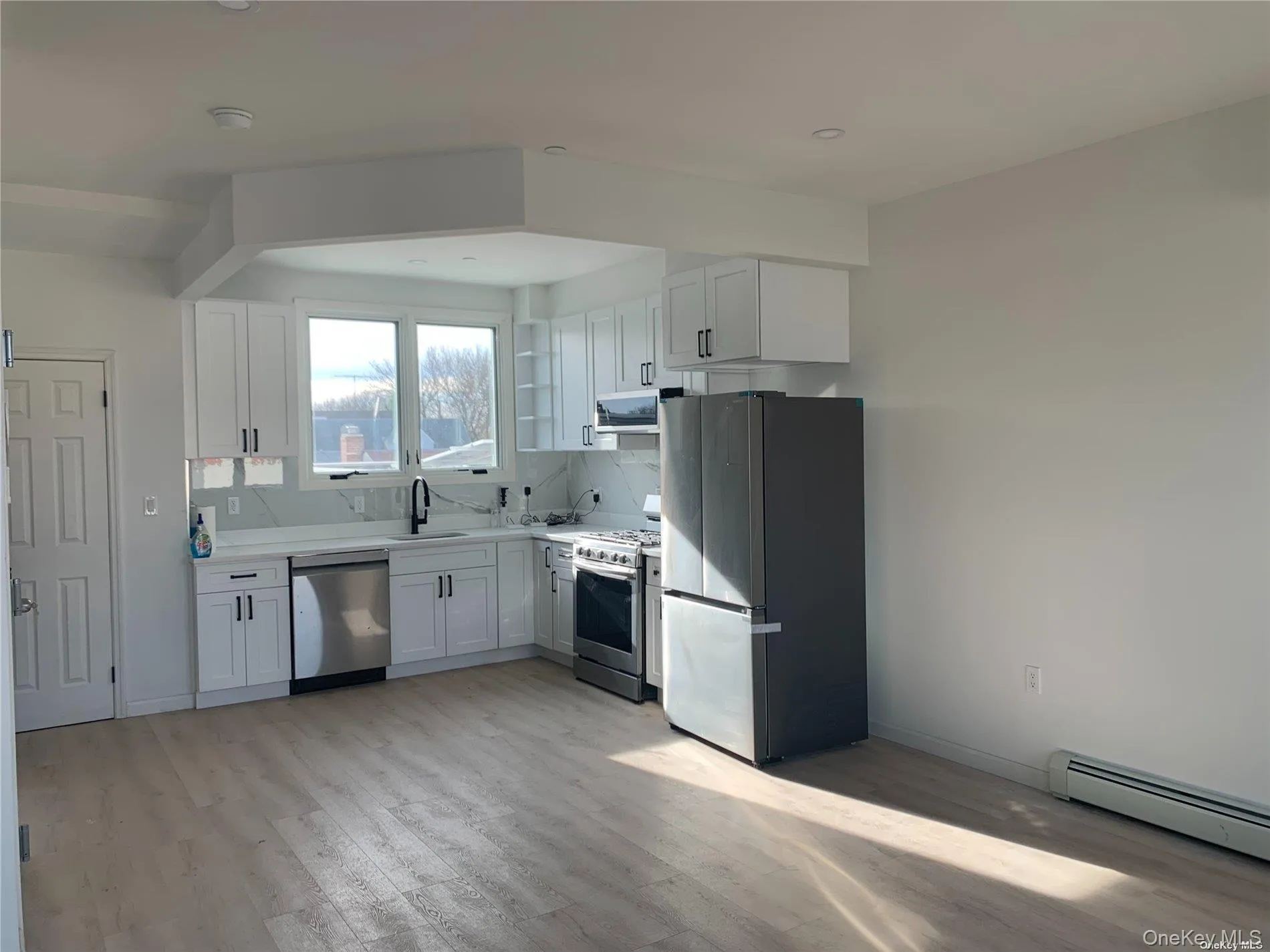 258-16 2nd Floor Hillside Avenue, New York, NY, 2 Bedrooms Bedrooms, 5 Rooms Rooms,1 BathroomBathrooms,Residential Lease,Idx,Hillside Avenue,0,930604 258-16 2nd Floor Hillside Avenue, New York, NY, 2 Bedrooms Bedrooms, 5 Rooms Rooms,1 BathroomBathrooms,Residential Lease,Idx,Hillside Avenue,0,930604