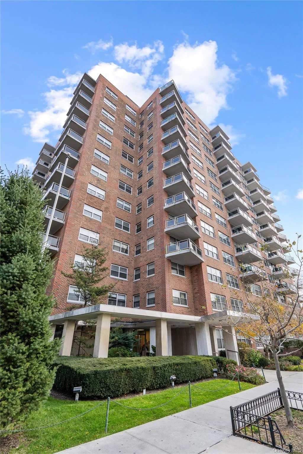 View of apartment building / complex View of apartment building / complex