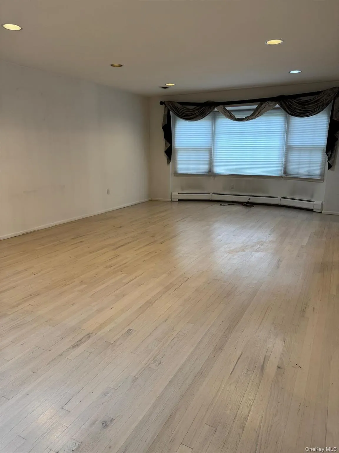 24 Beaumont Drive, Clarkstown, NY, 5 Bedrooms Bedrooms, 10 Rooms Rooms,3 BathroomsBathrooms,Residential Lease,Idx,Beaumont,0,930705 24 Beaumont Drive, Clarkstown, NY, 5 Bedrooms Bedrooms, 10 Rooms Rooms,3 BathroomsBathrooms,Residential Lease,Idx,Beaumont,0,930705