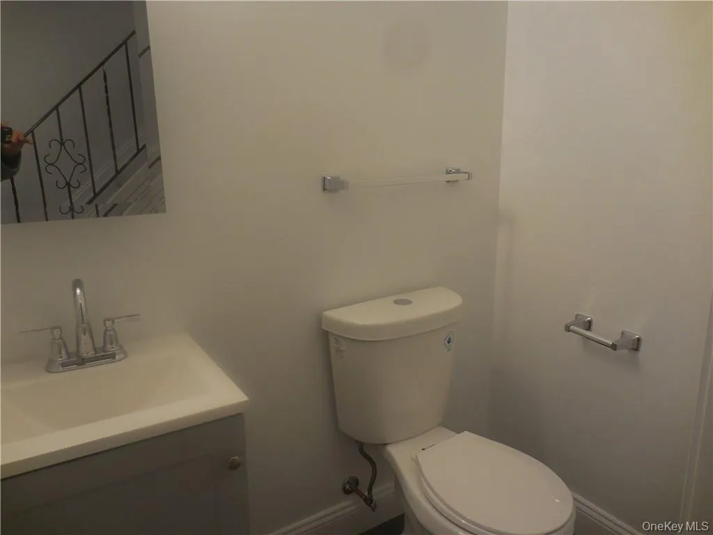 16 Patton Drive, Cornwall, NY, 3 Bedrooms Bedrooms, 5 Rooms Rooms,1 BathroomBathrooms,Residential Lease,Idx,Patton,0,930729 16 Patton Drive, Cornwall, NY, 3 Bedrooms Bedrooms, 5 Rooms Rooms,1 BathroomBathrooms,Residential Lease,Idx,Patton,0,930729