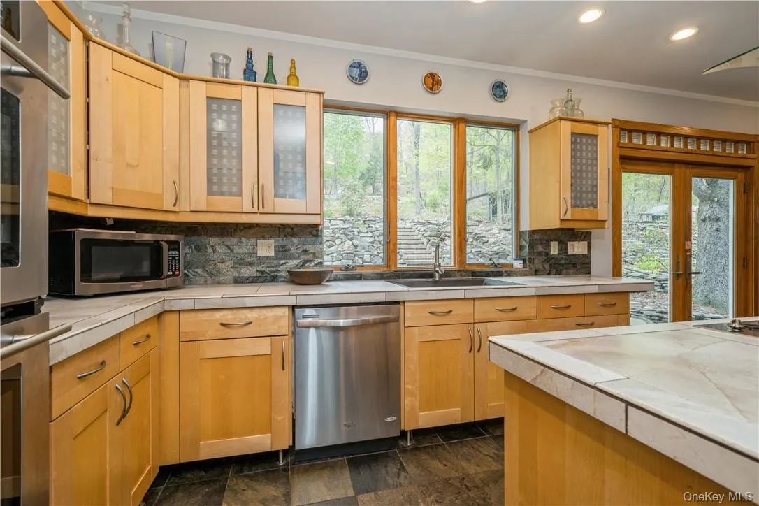 17 Seneca Hill, Warwick (town), NY, 3 Bedrooms Bedrooms, 9 Rooms Rooms,3 BathroomsBathrooms,Residential,For Rent,Seneca,0,930854 17 Seneca Hill, Warwick (town), NY, 3 Bedrooms Bedrooms, 9 Rooms Rooms,3 BathroomsBathrooms,Residential,For Rent,Seneca,0,930854
