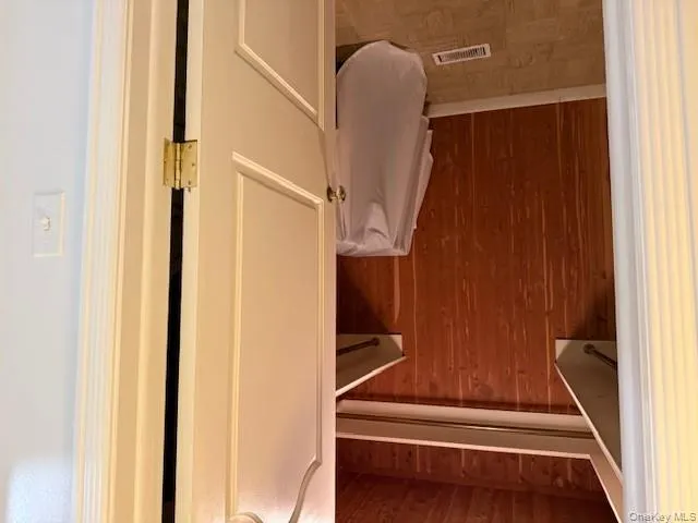 9 Truman Court, Middletown, NY, 3 Bedrooms Bedrooms, 8 Rooms Rooms,2 BathroomsBathrooms,Residential Lease,Idx,Truman,0,930983 9 Truman Court, Middletown, NY, 3 Bedrooms Bedrooms, 8 Rooms Rooms,2 BathroomsBathrooms,Residential Lease,Idx,Truman,0,930983