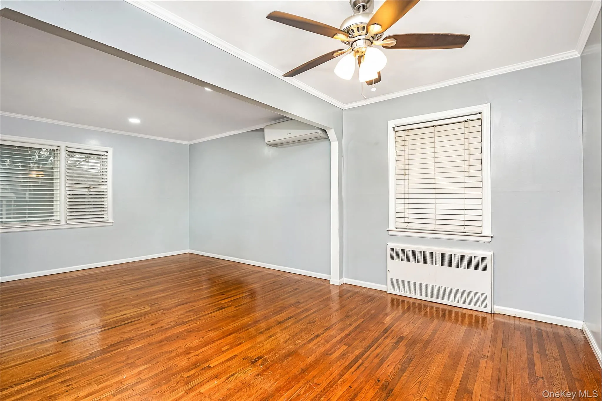 25711 147th Avenue, New York, NY, 3 Bedrooms Bedrooms, 7 Rooms Rooms,1 BathroomBathrooms,Residential,For Rent,147th,0,930993 25711 147th Avenue, New York, NY, 3 Bedrooms Bedrooms, 7 Rooms Rooms,1 BathroomBathrooms,Residential,For Rent,147th,0,930993