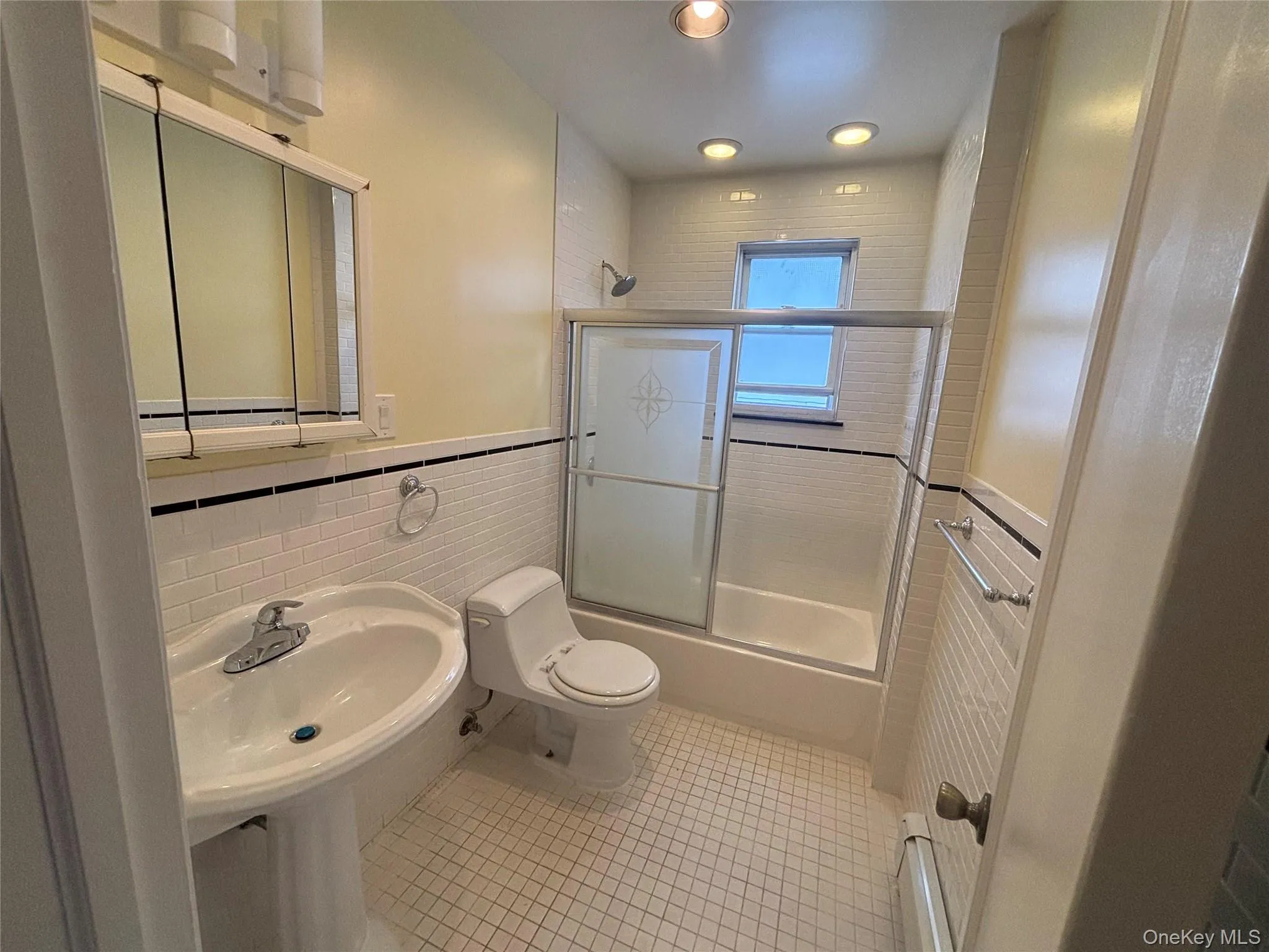 30-16 154th Street, New York, NY, 2 Bedrooms Bedrooms, 4 Rooms Rooms,1 BathroomBathrooms,Residential Lease,Idx,154th,0,931023 30-16 154th Street, New York, NY, 2 Bedrooms Bedrooms, 4 Rooms Rooms,1 BathroomBathrooms,Residential Lease,Idx,154th,0,931023