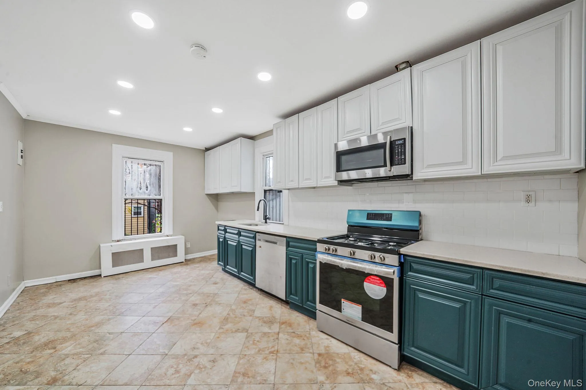 155 Hawthorne Avenue, Yonkers, NY, 6 Bedrooms Bedrooms, 11 Rooms Rooms,2 BathroomsBathrooms,Residential,For Rent,Hawthorne,0,931038 155 Hawthorne Avenue, Yonkers, NY, 6 Bedrooms Bedrooms, 11 Rooms Rooms,2 BathroomsBathrooms,Residential,For Rent,Hawthorne,0,931038
