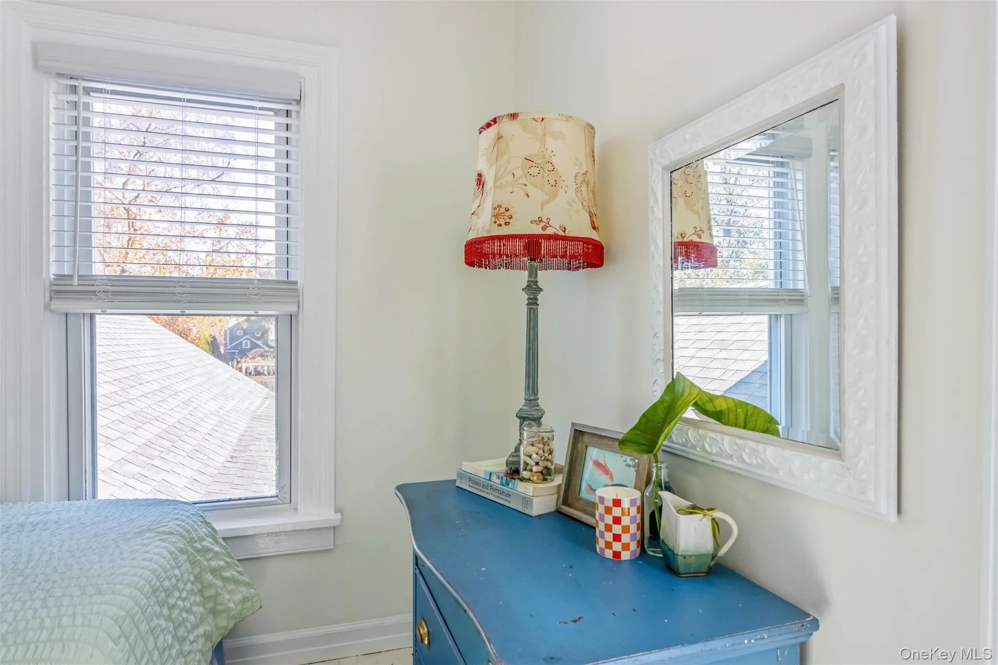 Detailed view of baseboards Detailed view of baseboards