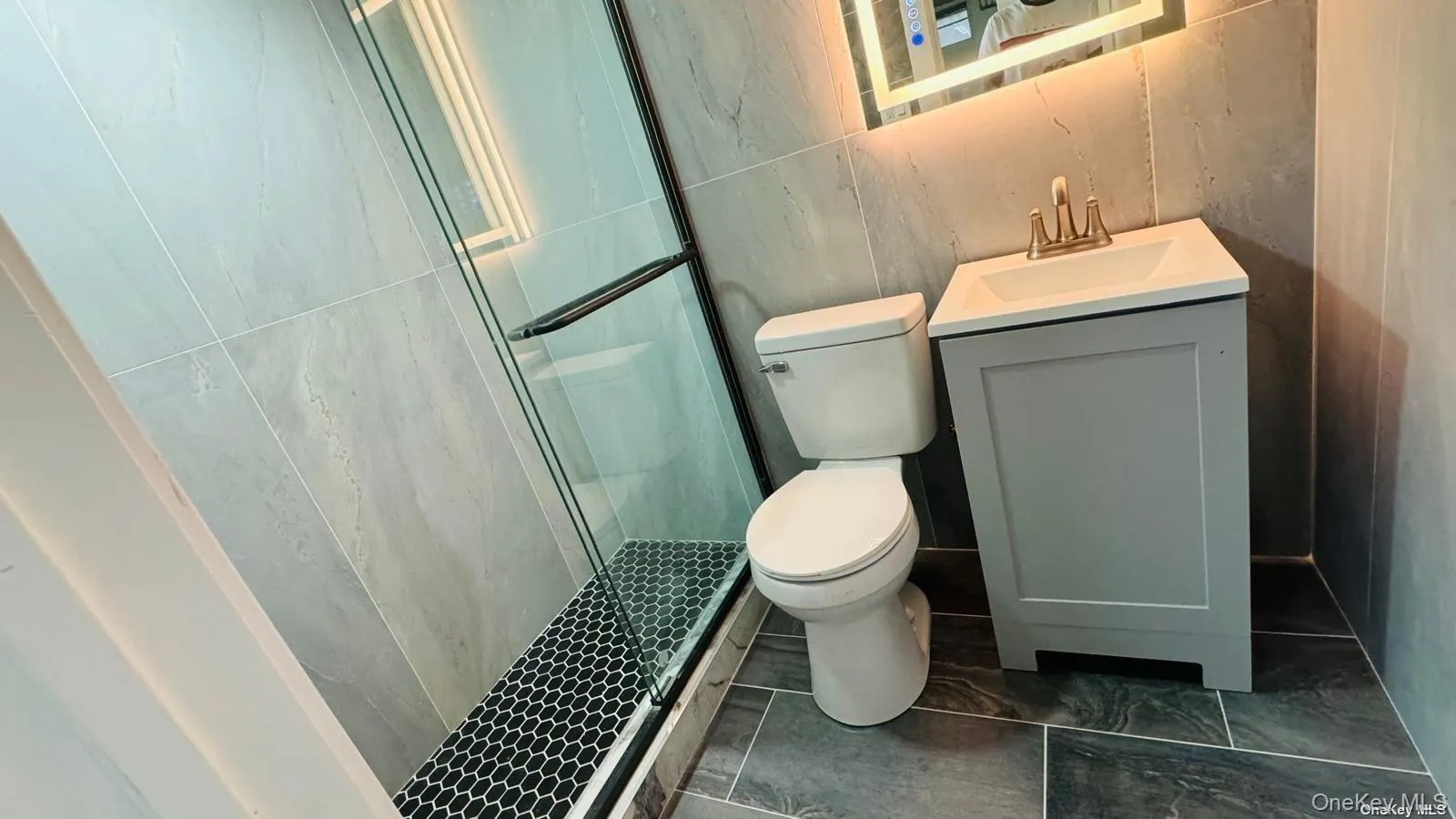 2041 New Hyde Park Road, North Hempstead, NY, 3 Bedrooms Bedrooms, 9 Rooms Rooms,3 BathroomsBathrooms,Residential Lease,Idx,New Hyde Park,0,931127 2041 New Hyde Park Road, North Hempstead, NY, 3 Bedrooms Bedrooms, 9 Rooms Rooms,3 BathroomsBathrooms,Residential Lease,Idx,New Hyde Park,0,931127