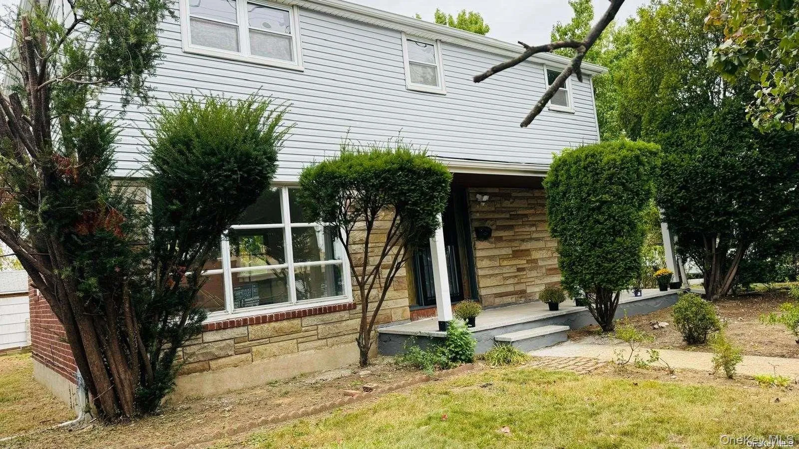2041 New Hyde Park Road, North Hempstead, NY, 3 Bedrooms Bedrooms, 9 Rooms Rooms,3 BathroomsBathrooms,Residential Lease,Idx,New Hyde Park,0,931127 2041 New Hyde Park Road, North Hempstead, NY, 3 Bedrooms Bedrooms, 9 Rooms Rooms,3 BathroomsBathrooms,Residential Lease,Idx,New Hyde Park,0,931127