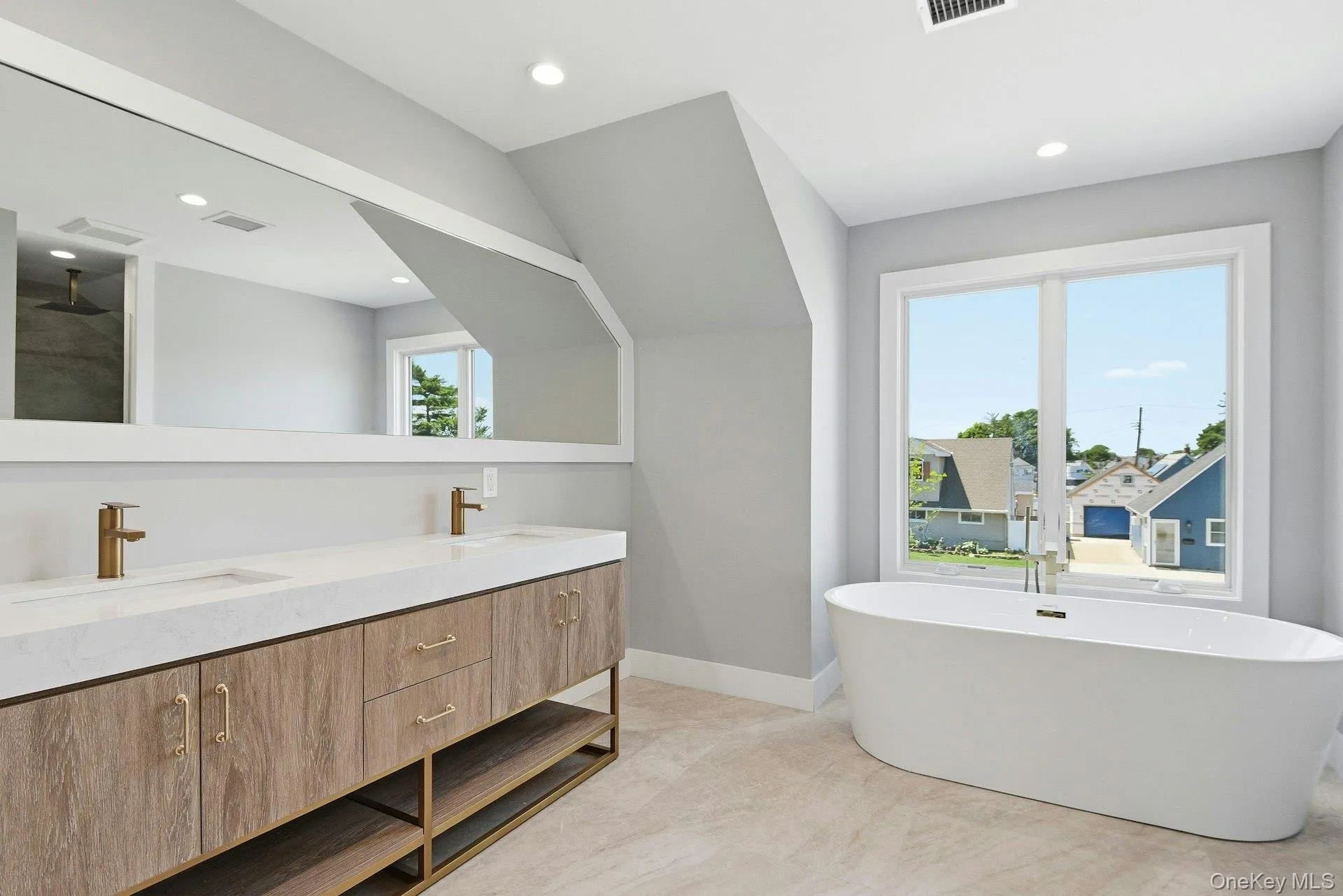 37 Star Lane, Hempstead, NY, 5 Bedrooms Bedrooms, 11 Rooms Rooms,4 BathroomsBathrooms,Residential,For Rent,Star,0,931130 37 Star Lane, Hempstead, NY, 5 Bedrooms Bedrooms, 11 Rooms Rooms,4 BathroomsBathrooms,Residential,For Rent,Star,0,931130