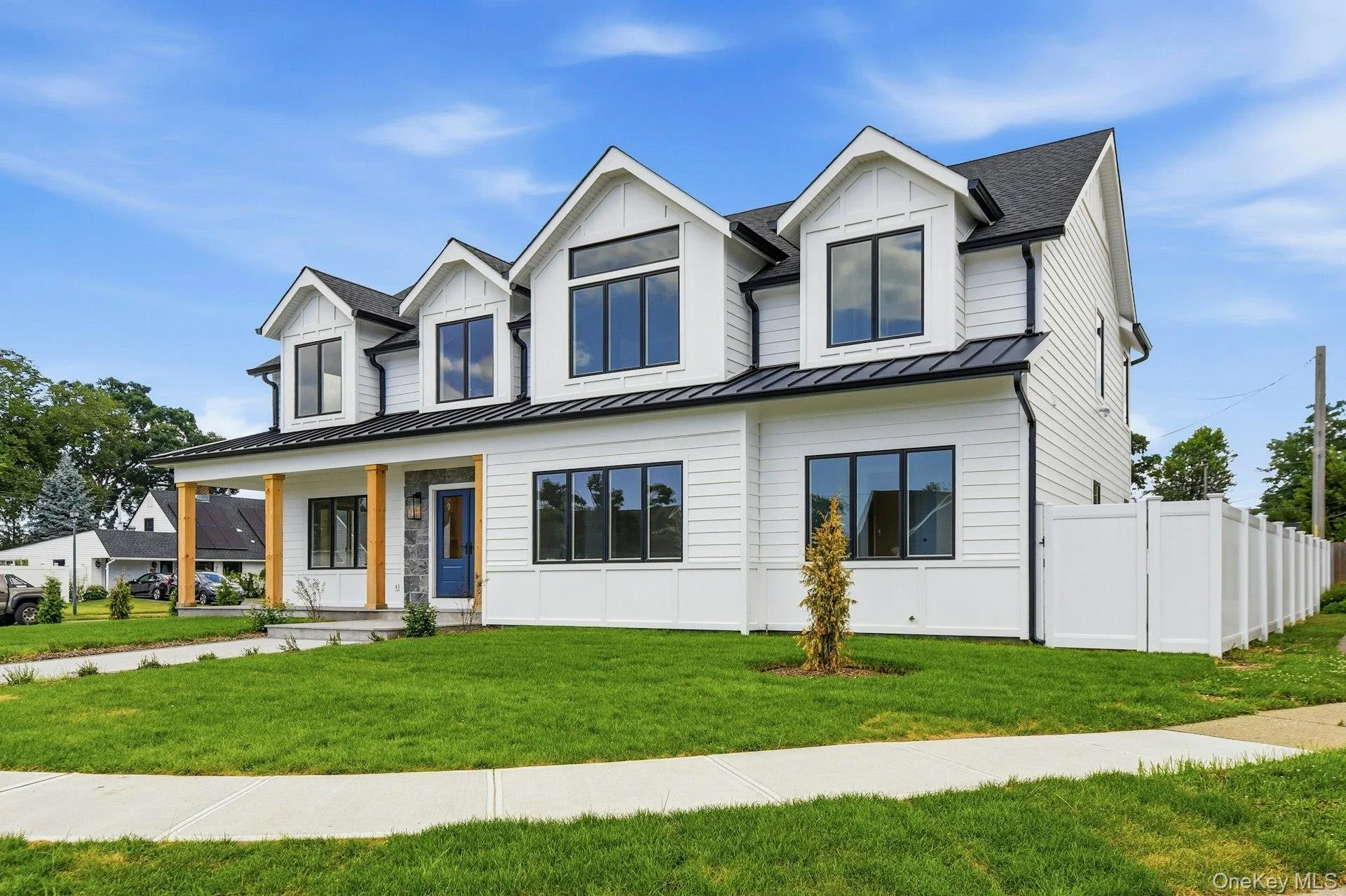 37 Star Lane, Hempstead, NY, 5 Bedrooms Bedrooms, 11 Rooms Rooms,4 BathroomsBathrooms,Residential,For Rent,Star,0,931130 37 Star Lane, Hempstead, NY, 5 Bedrooms Bedrooms, 11 Rooms Rooms,4 BathroomsBathrooms,Residential,For Rent,Star,0,931130