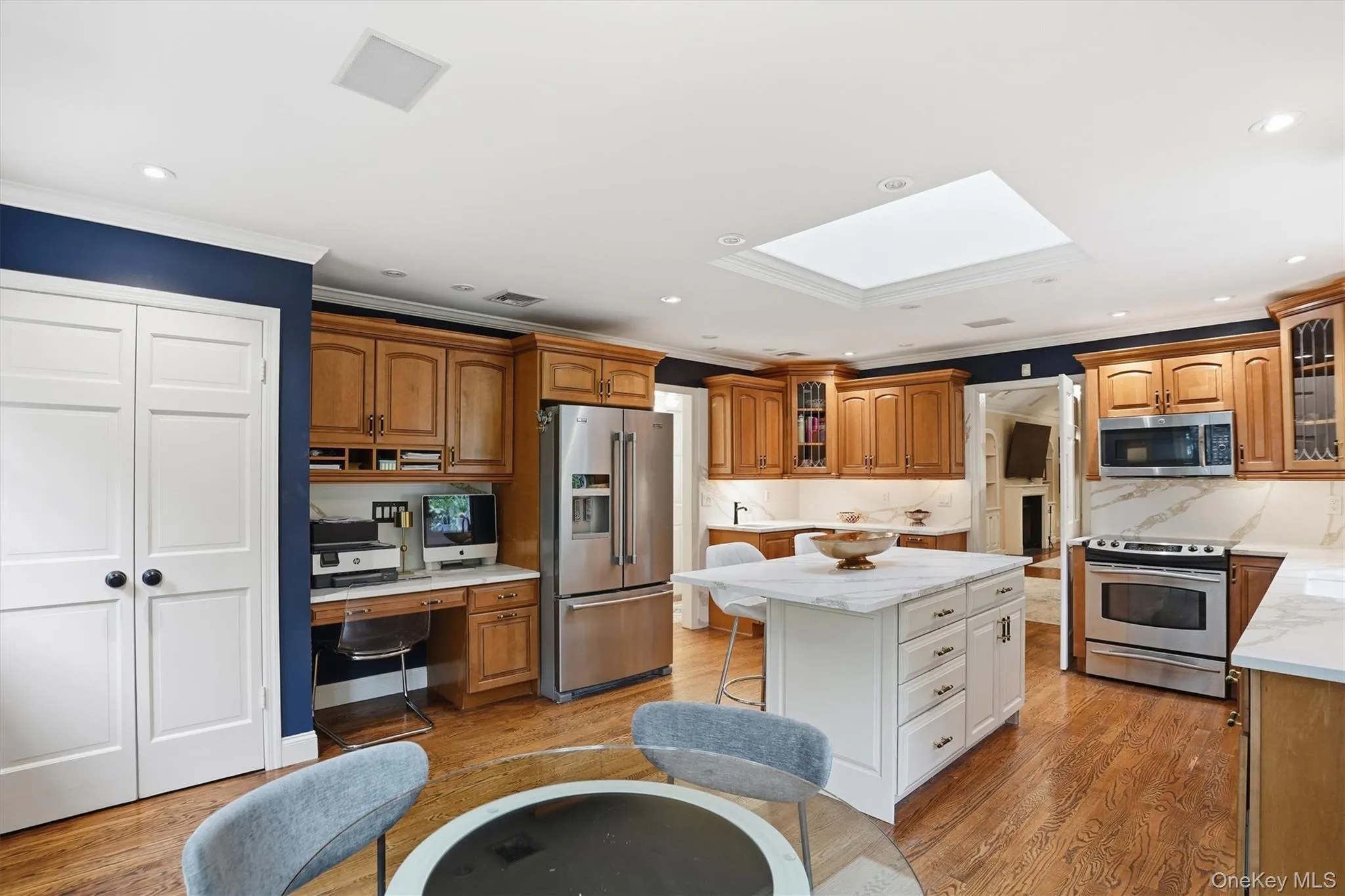 Sunlit Spacious Kitchen Sunlit Spacious Kitchen
