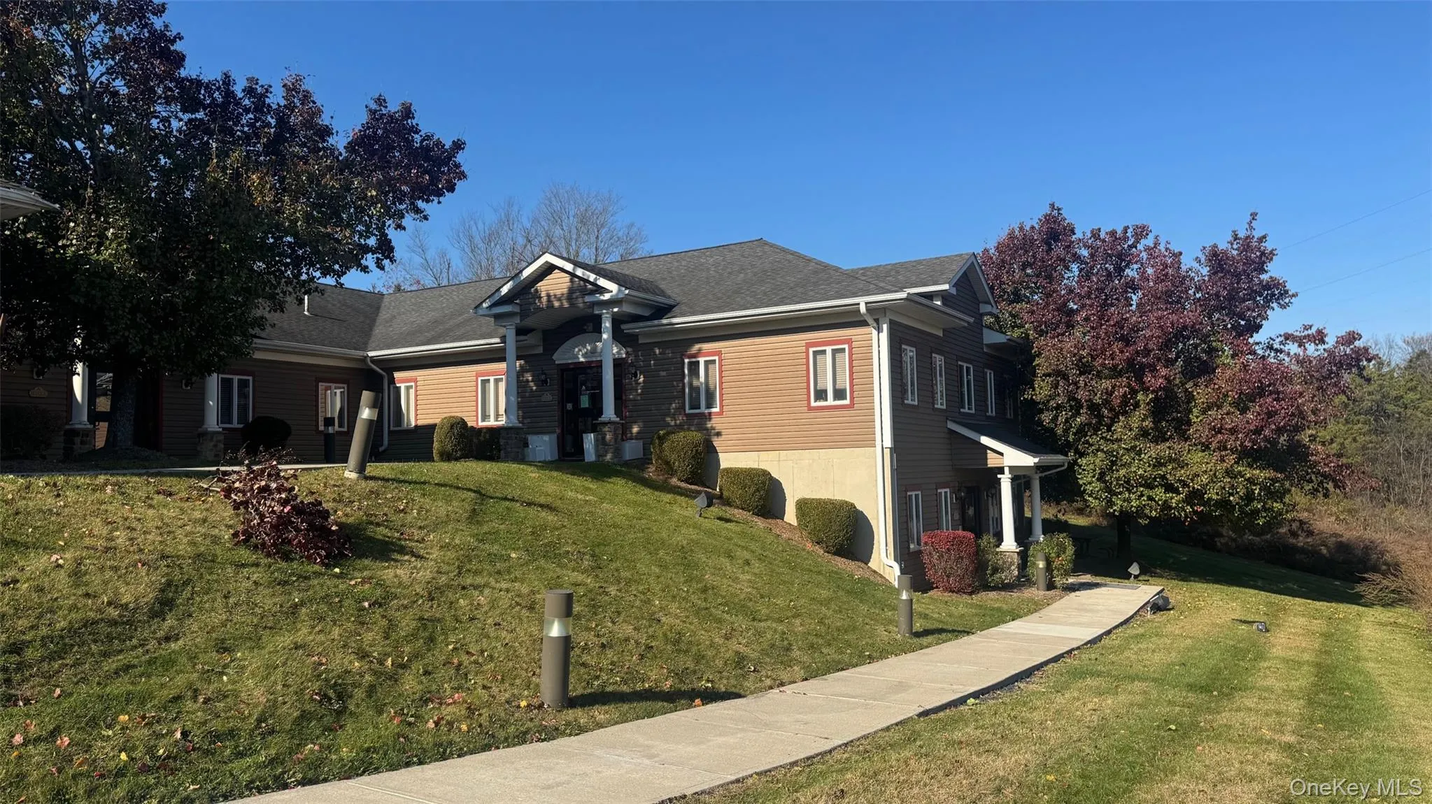 Path tp Front Entrance Path tp Front Entrance