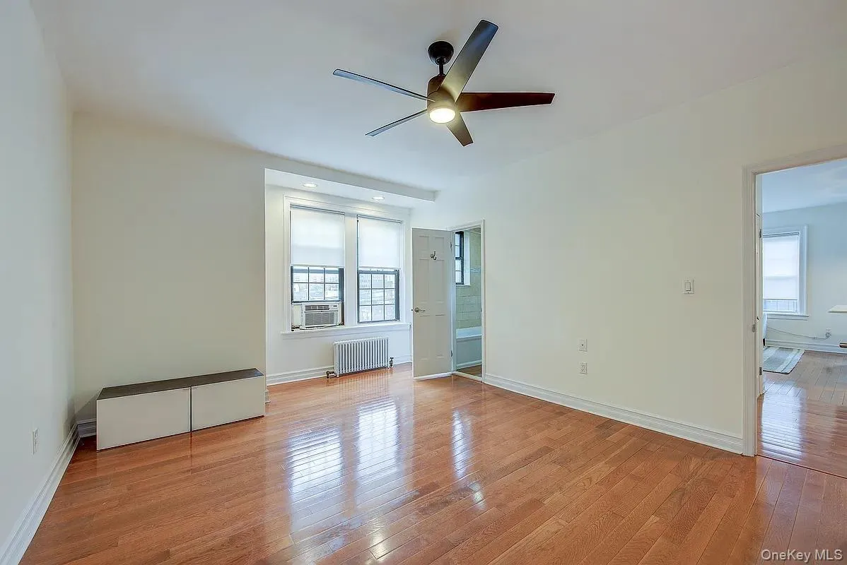 6 Burns Street, New York, NY, 1 Bedroom Bedrooms, 3 Rooms Rooms,1 BathroomBathrooms,Residential Lease,Idx,Burns,0,931352 6 Burns Street, New York, NY, 1 Bedroom Bedrooms, 3 Rooms Rooms,1 BathroomBathrooms,Residential Lease,Idx,Burns,0,931352