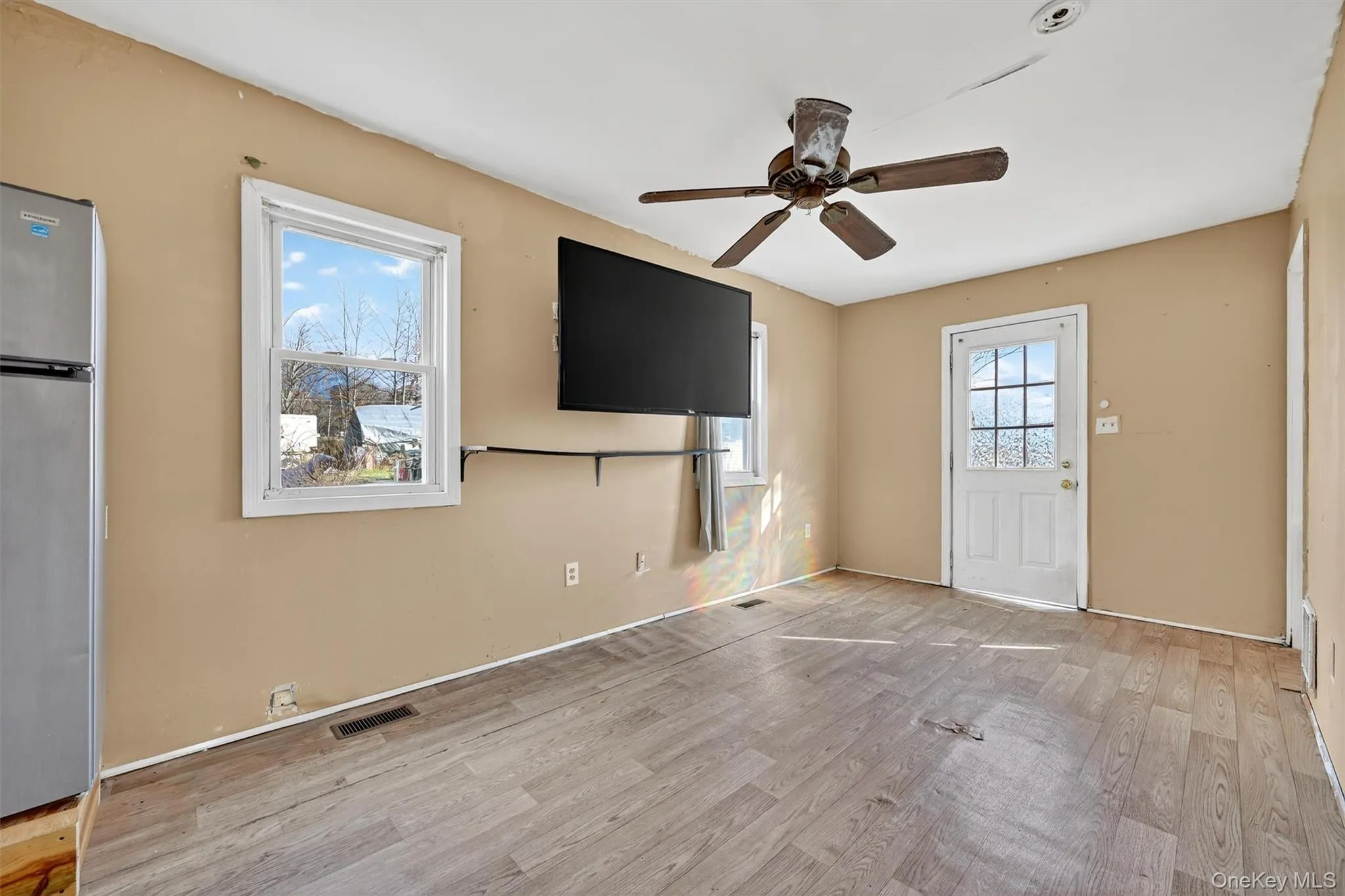1187 Burlingham Road, Shawangunk, NY, 2 Bedrooms Bedrooms, 5 Rooms Rooms,1 BathroomBathrooms,Residential,For Rent,Burlingham,0,931388 1187 Burlingham Road, Shawangunk, NY, 2 Bedrooms Bedrooms, 5 Rooms Rooms,1 BathroomBathrooms,Residential,For Rent,Burlingham,0,931388