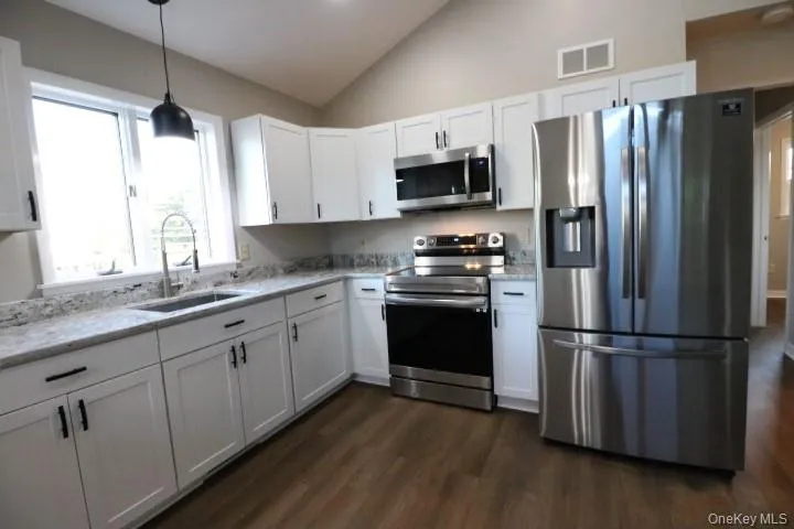 3218 Route 9w, Saugerties, NY, 2 Bedrooms Bedrooms, 4 Rooms Rooms,1 BathroomBathrooms,Residential Lease,Idx,Route 9w,0,931461 3218 Route 9w, Saugerties, NY, 2 Bedrooms Bedrooms, 4 Rooms Rooms,1 BathroomBathrooms,Residential Lease,Idx,Route 9w,0,931461