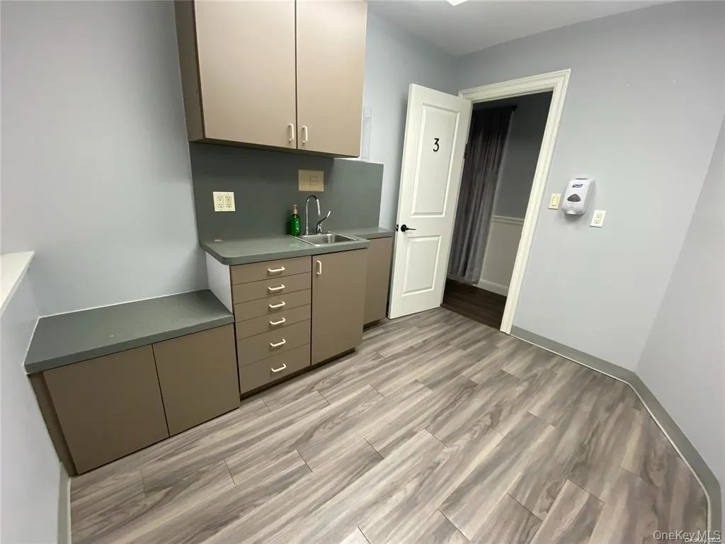 23 Bond Street, North Hempstead, NY, ,Commercial Lease,Idx,Bond Street,0,931467 23 Bond Street, North Hempstead, NY, ,Commercial Lease,Idx,Bond Street,0,931467